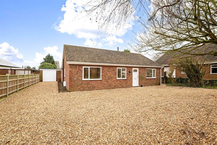 3 Bedroom Detached Bungalow For Sale In Hunters Lane, Tattershall, LN4