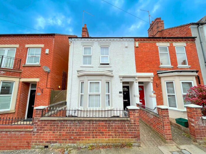 3 Bedroom Terraced House To Rent In Moore Street, Northampton, NN2