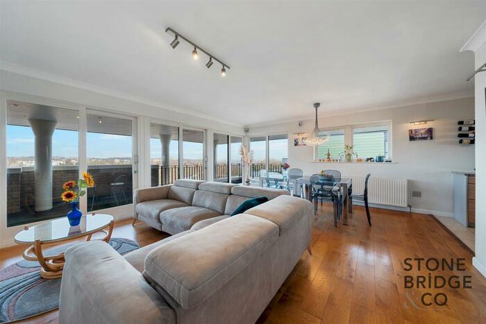 4 Bedroom Apartment To Rent In Ridgeway Gardens, Highate, N6