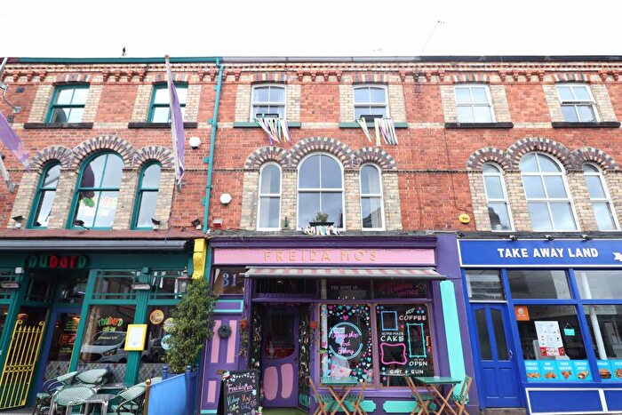 3 Bedroom Apartment To Rent In Lark Lane, Liverpool, Merseyside, L17