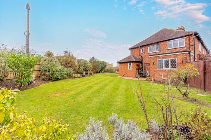 3 Bedroom Semi-Detached House To Rent In Walton Lane, Shepperton, TW17