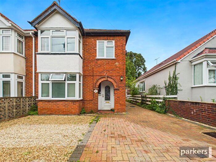 3 Bedroom Semi Detached House For Sale In Anderson Avenue, Earley, Reading, RG6