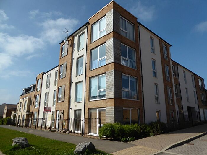 2 Bedroom Flat To Rent In Eighteen Acre Drive, Bristol, BS34
