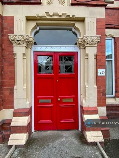 2 Bedroom Flat To Rent In West Kirby Court, Wirral, CH48