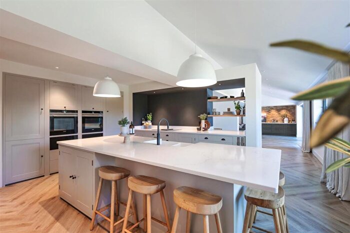 4 Bedroom Detached House For Sale In The Peak, Rowland's Castle, PO9