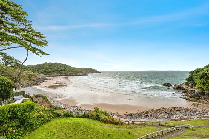 1 Bedroom Flat For Sale In Caswell Bay, Swansea, SA3