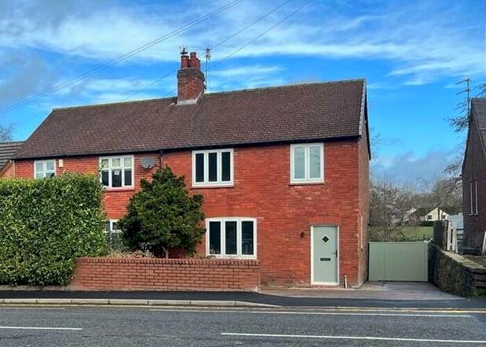3 Bedroom Semi-Detached House To Rent In Chelford Road; Macclesfield., SK10