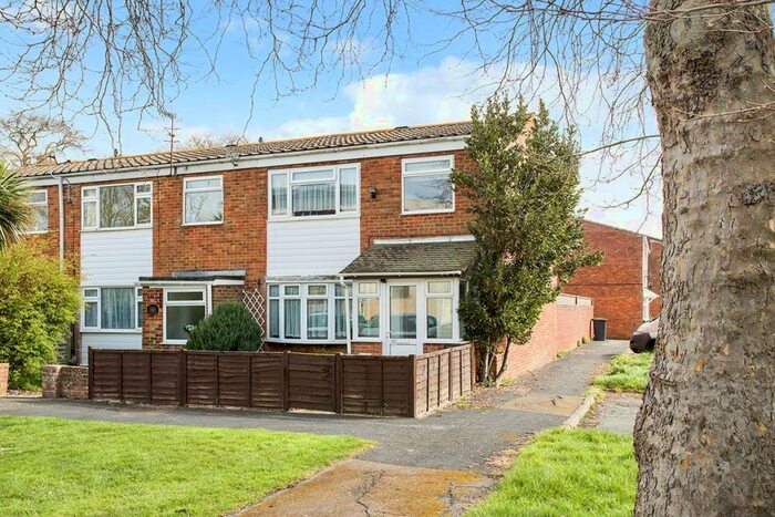 3 Bedroom End Of Terrace House To Rent In Eastwood Close, Hayling Island, Hampshire, PO11