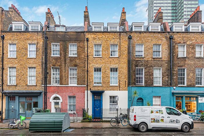 2 Bedroom Flat For Sale In Warren Street, Fitzrovia, London, W1T