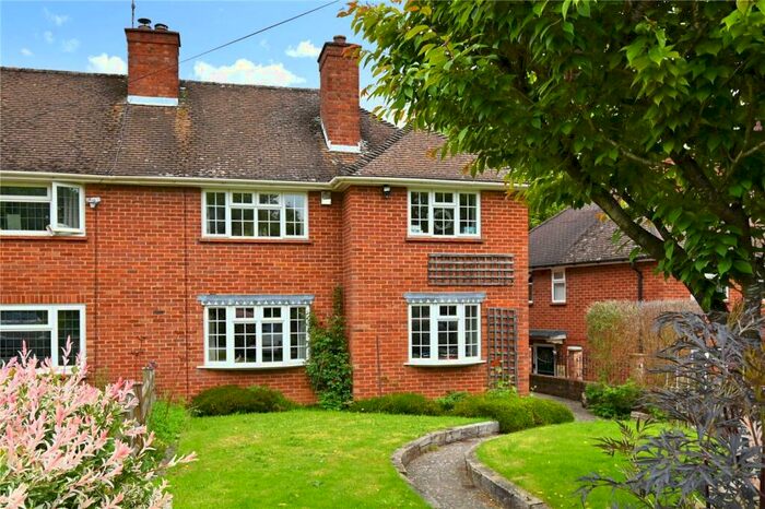 4 Bedroom House For Sale In St Stephens Close, Up Nately, Hook, Hampshire, RG27