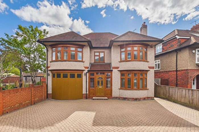 5 Bedroom Detached House For Sale In St. Lukes Road, Maidenhead, Berkshire, SL6