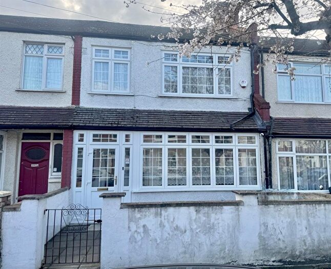 3 Bedroom Terraced House For Sale In Silverleigh Road, Thornton Heath, CR7