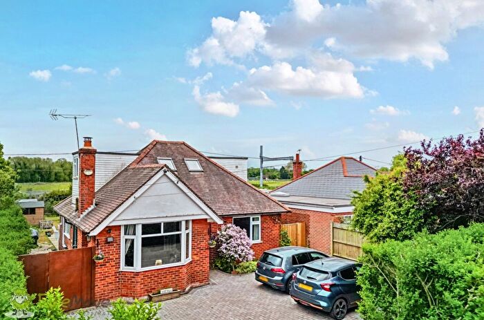 3 Bedroom Terraced House For Sale In Bath Road, Padworth, Padworth, Reading, Berkshire, RG7
