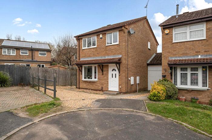 3 Bedroom Detached House For Sale In Berrywood Gardens, Hedge End, Southampton, Hampshire, SO30