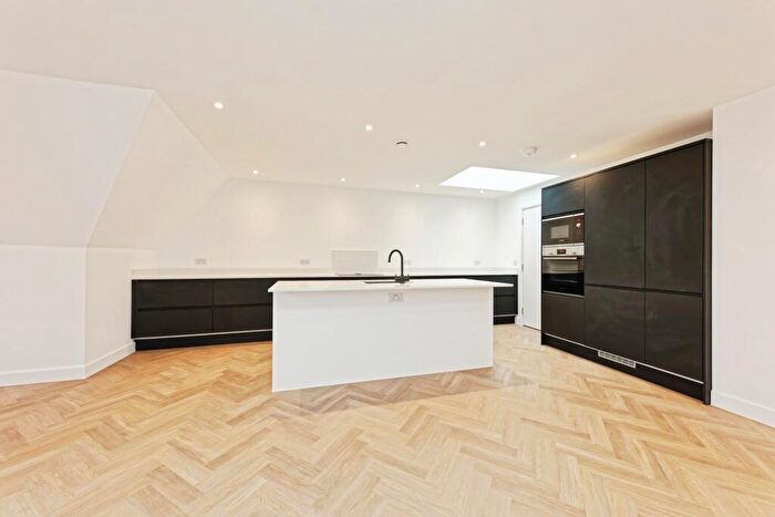 2 Bedroom Flat For Sale In St Georges Terrace, Herne Bay, Kent, CT6