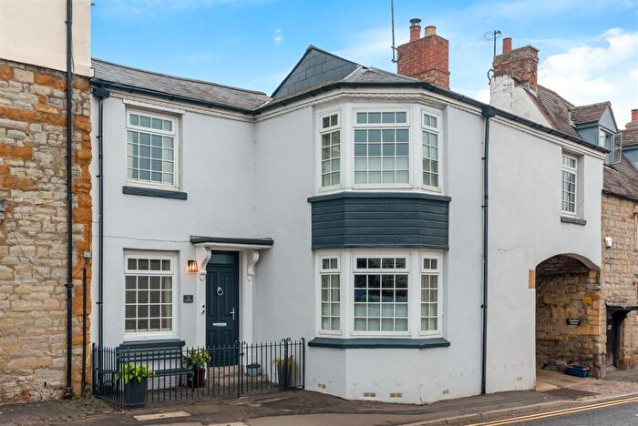 4 Bedroom Terraced House For Sale In Church Street, Shipston-on-Stour, CV36