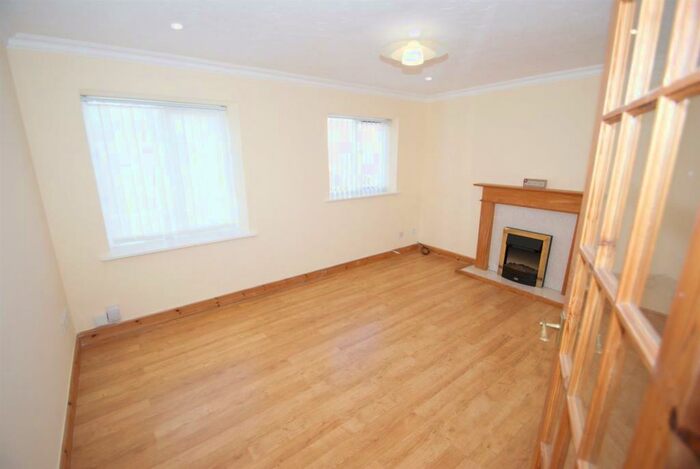 2 Bedroom Apartment To Rent In Caravel Close, Grays, RM16