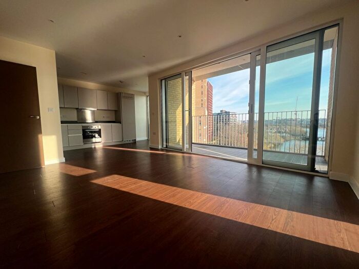 2 Bedroom Flat To Rent In Sheawater Drive, London, NW9