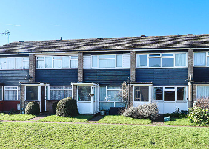 2 Bedroom Terraced House For Sale In High Street, London Colney, AL2