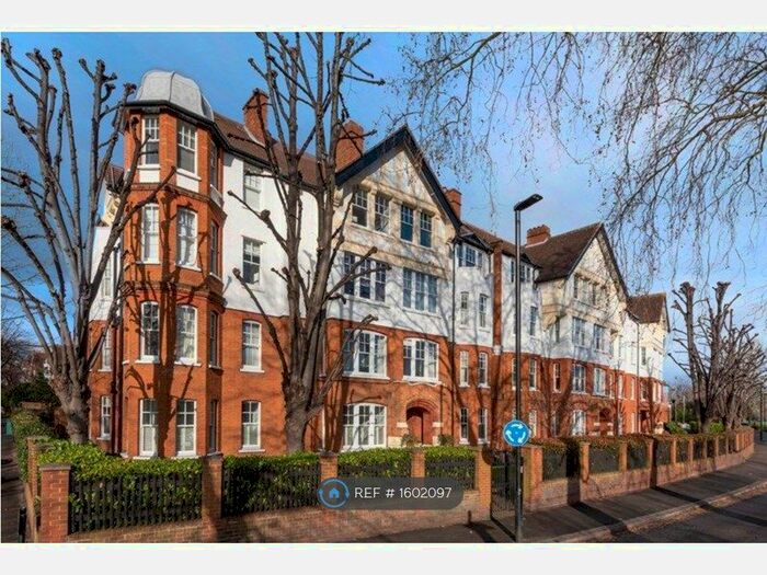 2 Bedroom Flat To Rent In South Parade, London, W4