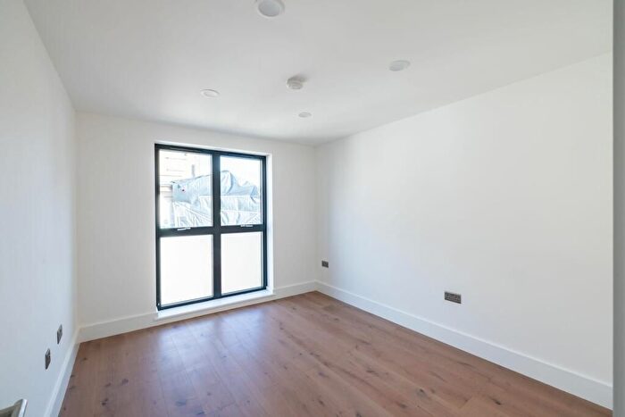 1 Bedroom Flat To Rent In Portland Road, London, SE25