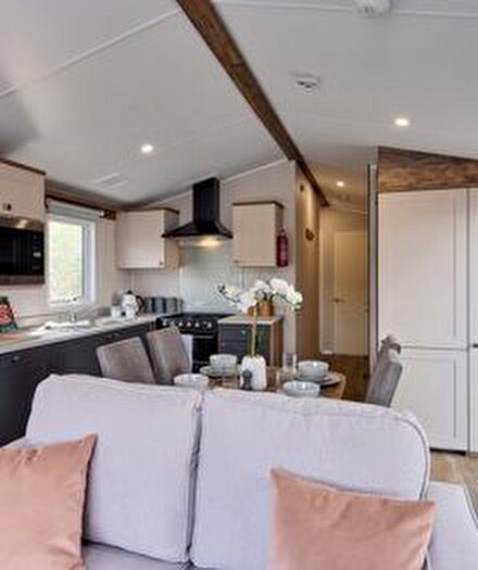 2 Bedroom Mobile/park Home For Sale In South Road, Wooler, NE71