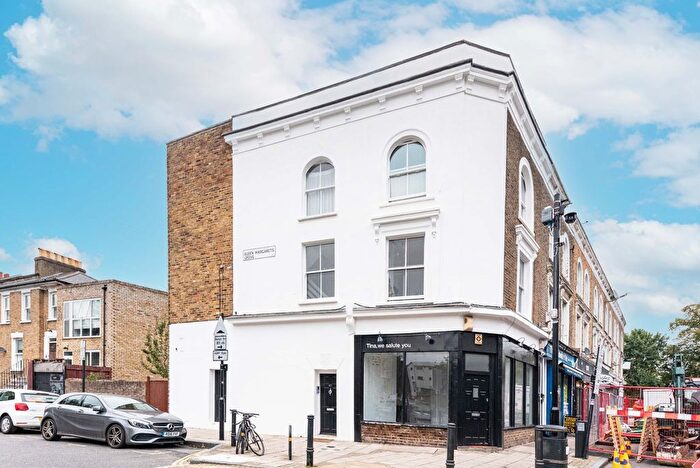 1 Bedroom Flat For Sale In King Henrys Walk, Newington Green, N1