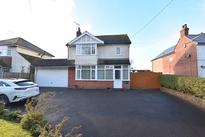 3 Bedroom Detached House For Sale In Barrow Hill, Sellindge, Ashford, TN25