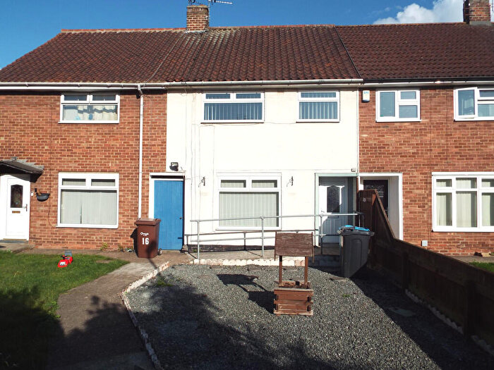 3 Bedroom Terraced House For Sale In Brent Avenue, Hull, HU8