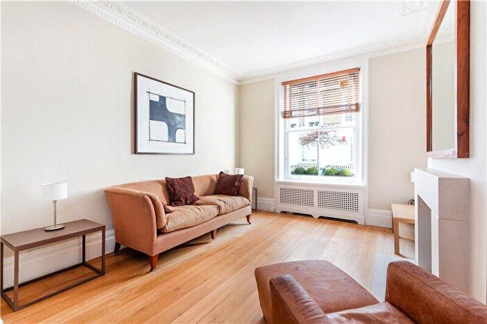 2 Bedroom Apartment To Rent In Ifield Road, West Chelsea, London, SW10