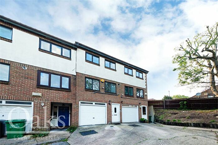 3 Bedroom Terraced House For Sale In Lansdowne Wood Close, West Norwood, SE27