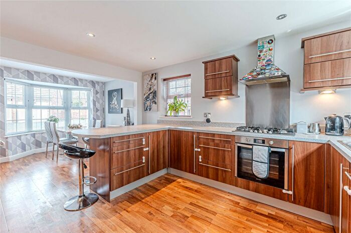 5 Bedroom Detached House For Sale In Linden Court, Rothwell, Leeds, West Yorkshire, LS26