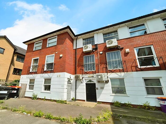 1 Bedroom Flat To Rent In Kingsway, Bedford, MK42