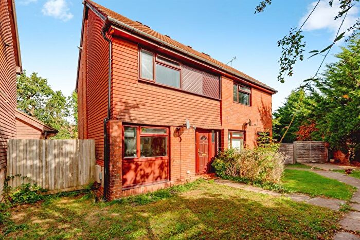 2 Bedroom Semi-Detached House For Sale In Gorling Close, Ifield, Crawley, RH11