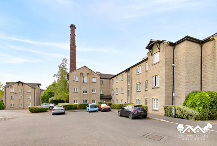 2 Bedroom Apartment For Sale In Langwood Court, Haslingden, Rossendale, BB4