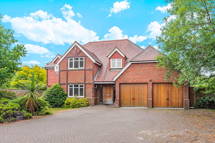 5 Bedroom Detached House To Rent In Nine Mile Ride, Finchampstead, Wokingham, Berkshire, RG40