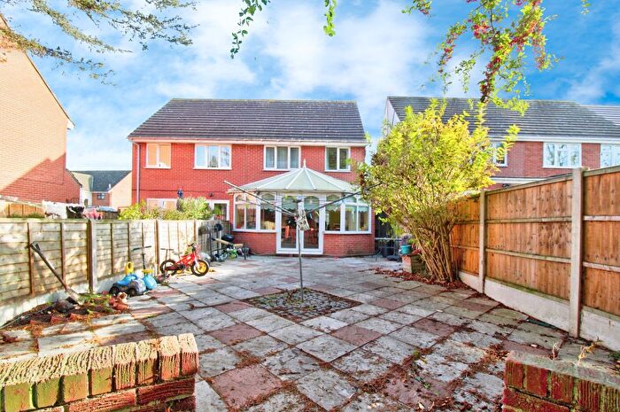 3 Bedroom Semi-Detached House For Sale In Fry Close, Romford, RM5