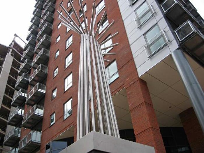 2 Bedroom Apartment To Rent In Metis, Scotland Street, S3