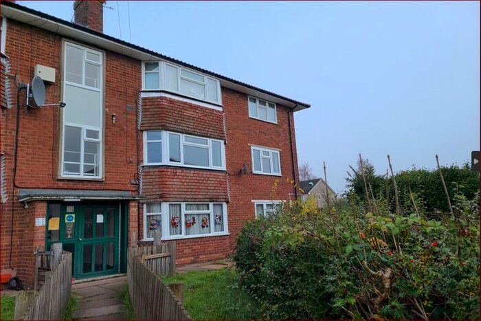 2 Bedroom Block Of Flats To Rent In Neale Close, Bulkington, Bedworth, CV12