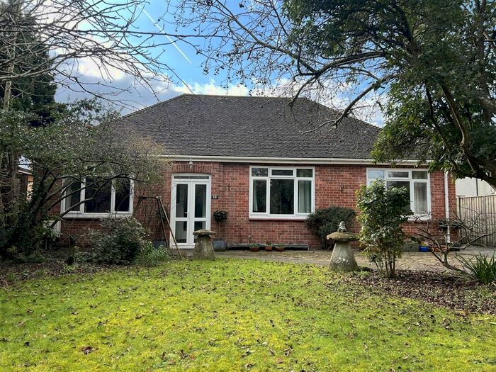 3 Bedroom Detached Bungalow To Rent In Marsh Road, Hilperton Marsh, Trowbridge, BA14