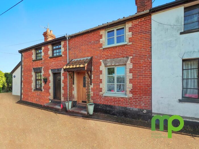 2 Bedroom Cottage For Sale In Heath Road, Banham, Norwich, NR16