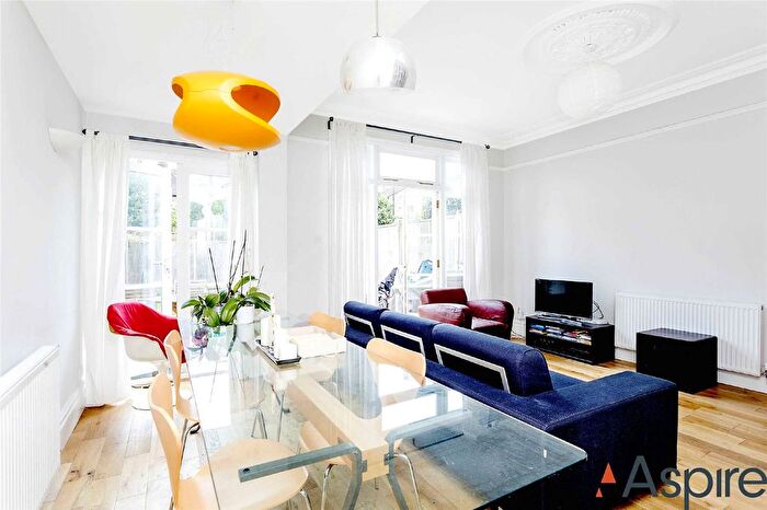 4 Bedroom Terraced House To Rent In Nimrod Road, London, SW16