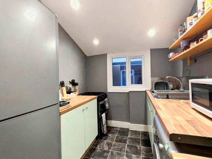 2 Bedroom Flat To Rent In Freshfield Road, Brighton, East Sussex, BN2