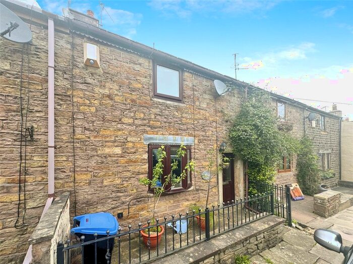 2 Bedroom Terraced House To Rent In Farmers Row, Blackburn, Lancashire, BB2