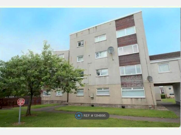 3 Bedroom Flat To Rent In North Berwick Crescent, East Kilbride, Glasgow G75
