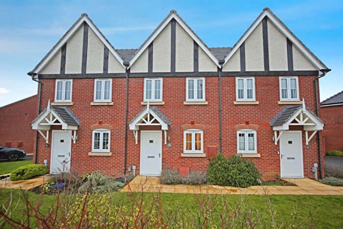 2 Bedroom End Of Terrace House For Sale In Pearmain Close, Stratford-Upon-Avon, CV37