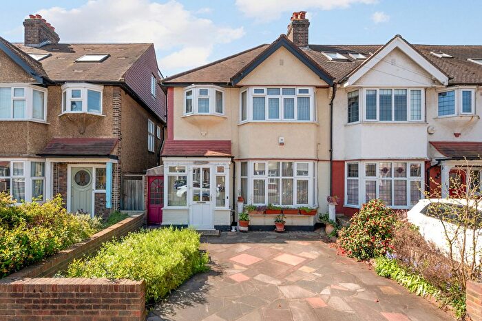 3 Bedroom End Terrace House For Sale In Aylward Road, Merton Park, SW20