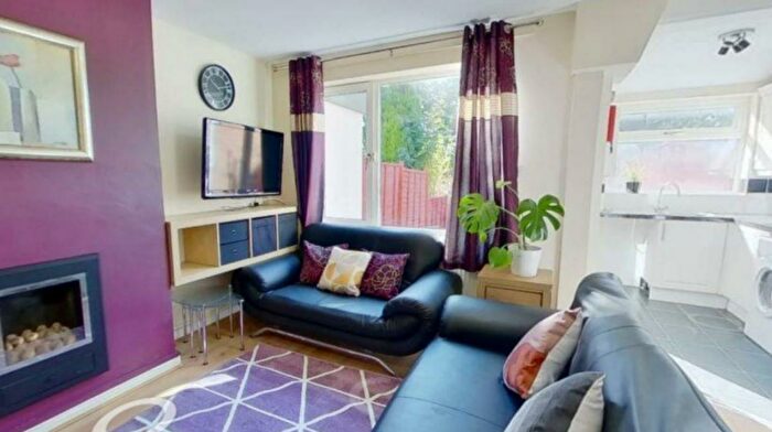 4 Bedroom Semi-Detached House To Rent In Quinton Road, Harborne, Birmingham, B17