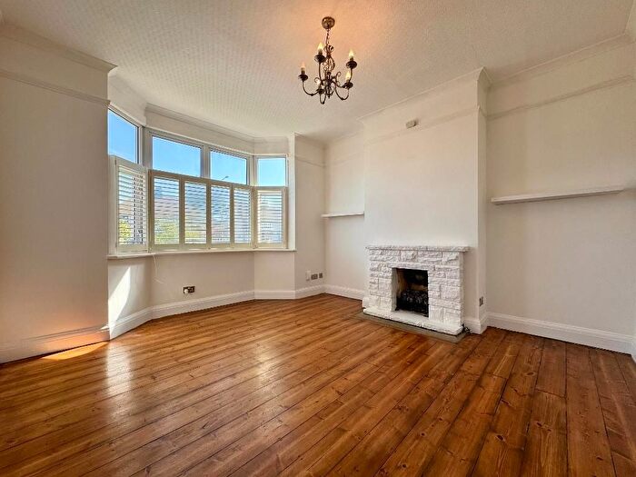 3 Bedroom Semi-Detached House To Rent In Sidcup Road, Greenwich, London, SE12