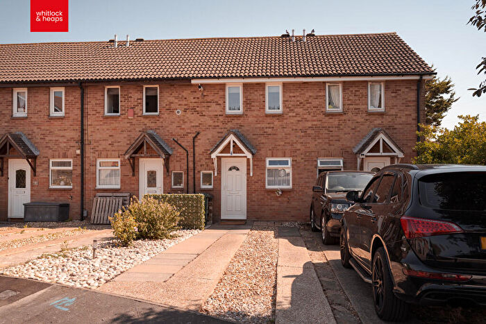 2 Bedroom Terraced House For Sale In Lodge Close, Portslade, BN41